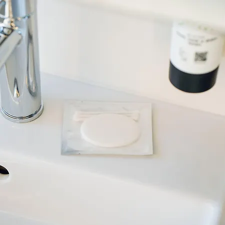 My Cloud Transit - Guests With International Flight Only! 2* فرانكفورت