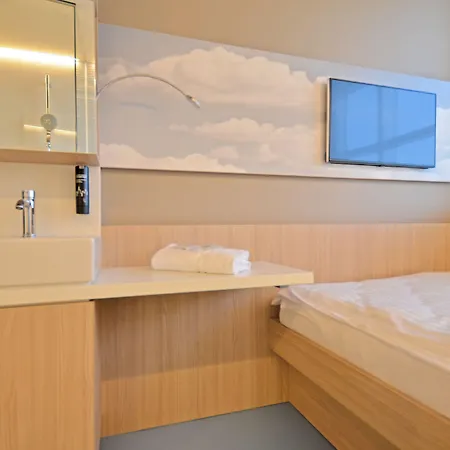 My Cloud Transit - Guests With International Flight Only! Otel Frankfurt am Main