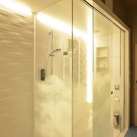 Hotell My Cloud Transit - Guests With International Flight Only!