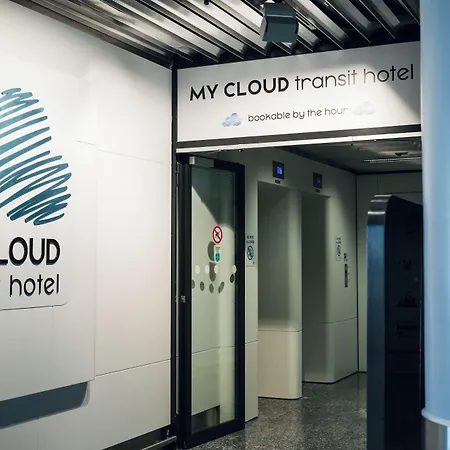 My Cloud Transit - Guests With International Flight Only! Hotell 2*