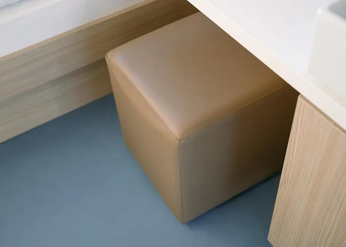 My Cloud Transit - Guests With International Flight Only! 2*