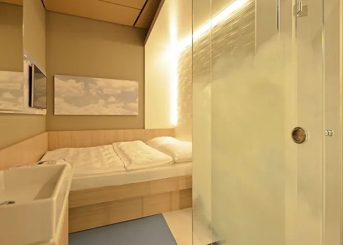 My Cloud Transit - Guests With International Flight Only! 2*