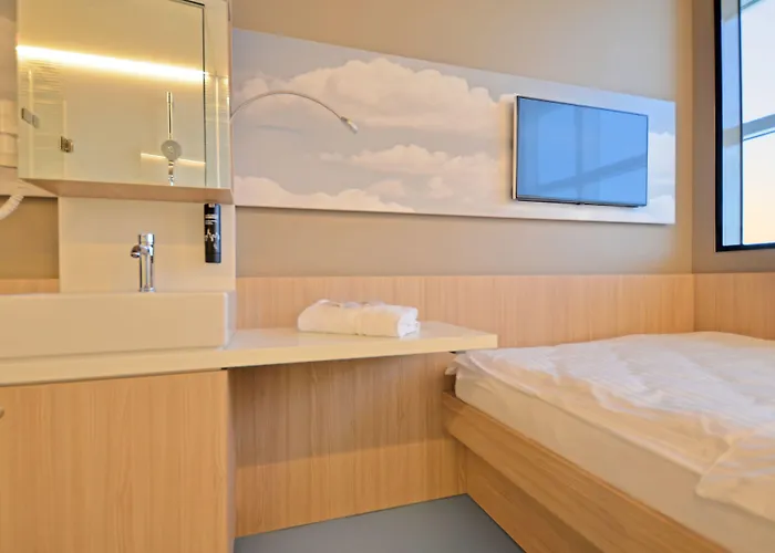 My Cloud Transit - Guests With International Flight Only! Hotel Frankfurt nad Menem