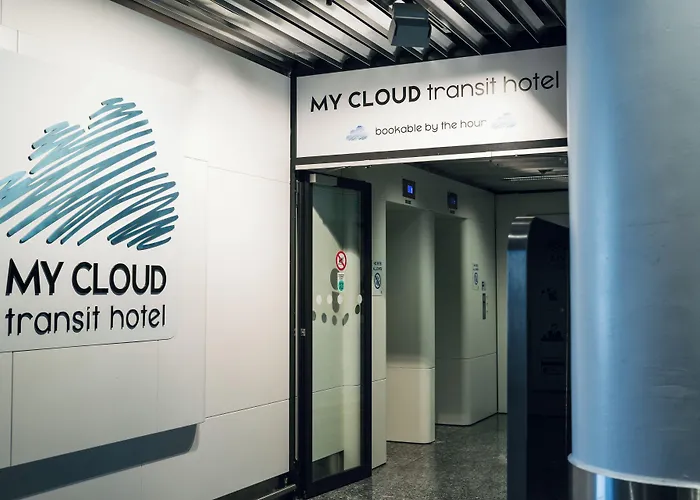 My Cloud Transit - Guests With International Flight Only! 호텔 2*