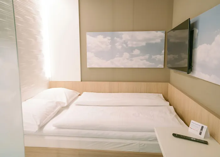 My Cloud Transit - Guests With International Flight Only! 2*