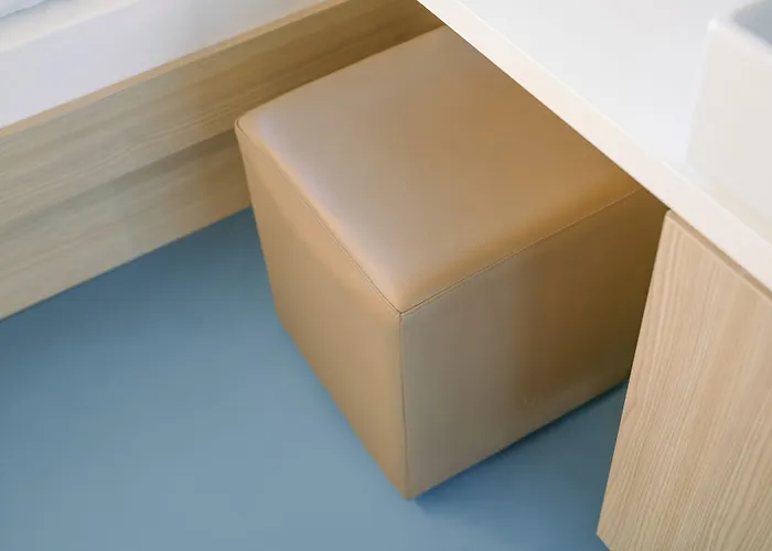 호텔 My Cloud Transit - Guests With International Flight Only!